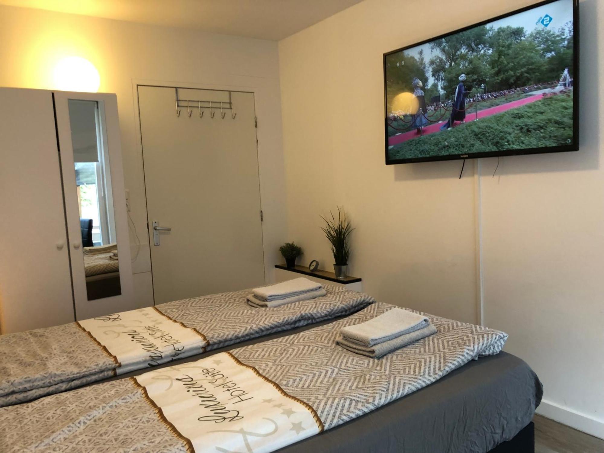Luxe Wellness Apartment Apeldoorn With Jacuzzi And Sauna Luaran gambar