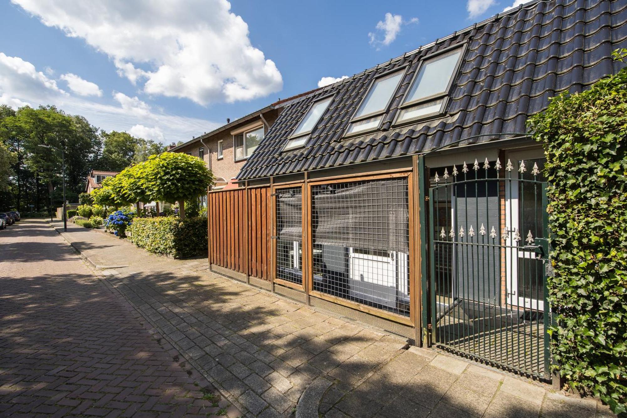 Luxe Wellness Apartment Apeldoorn With Jacuzzi And Sauna Luaran gambar