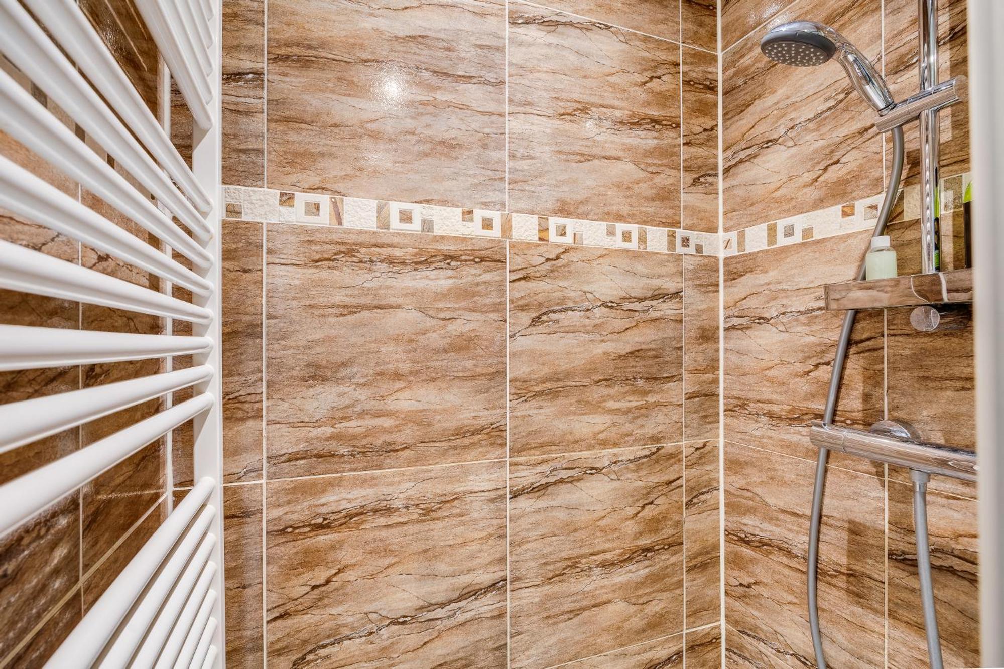Luxe Wellness Apartment Apeldoorn With Jacuzzi And Sauna Luaran gambar