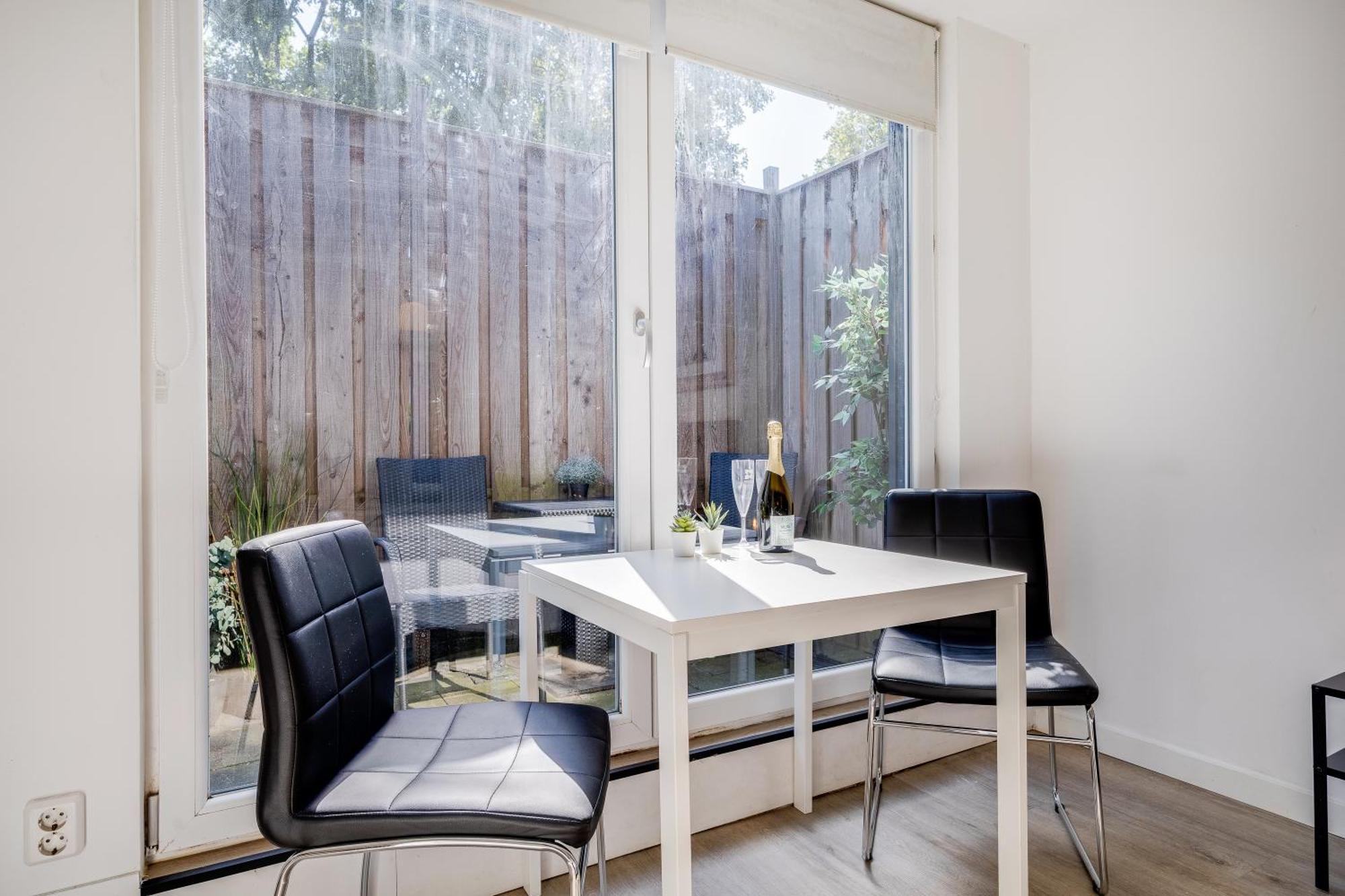 Luxe Wellness Apartment Apeldoorn With Jacuzzi And Sauna Luaran gambar